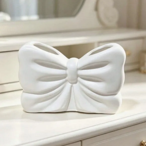 Cute Bow Makeup Brush Holder