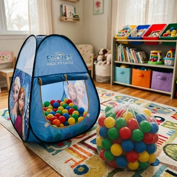 Frozen Ball House With 50 Soft Balls