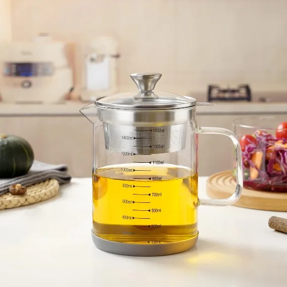 Glass Oil Strainer Container with Fine Mesh Strainer (1.0L) | Drip-free Spout, High Borosilicate Glass, Non-slip Base, Stainless Steel Lid