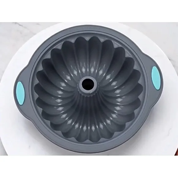 Silicon Bundt Cake Pan